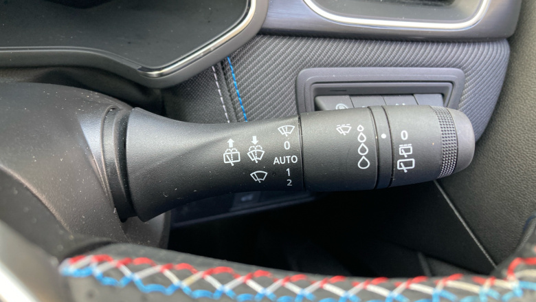 Renault Symbioz 1.6 E-Tech FHEV 145 Iconic Esprit Alpine 5dr Auto Hybrid Estate